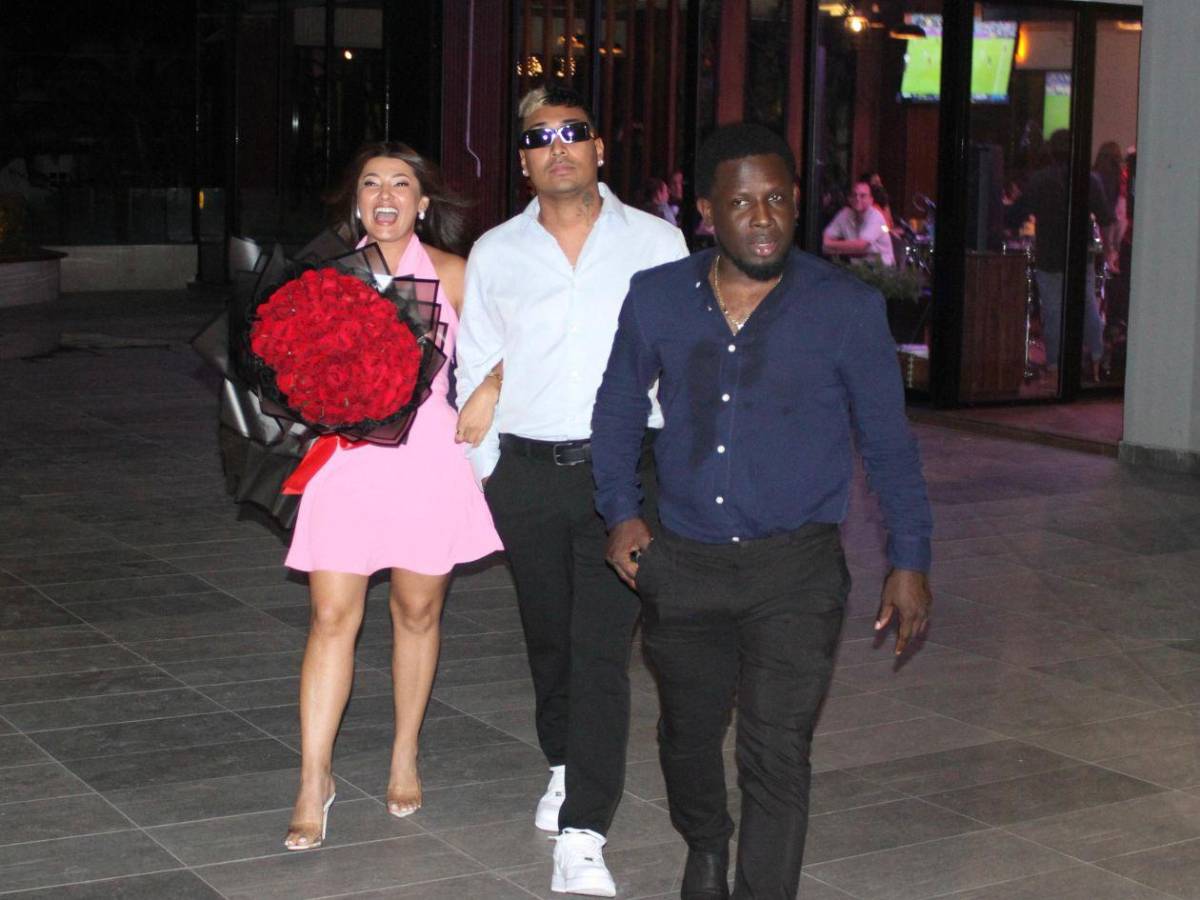 Ramo buchón y lujoso restaurante: así fue la cita de Milagro Flores y Supremo