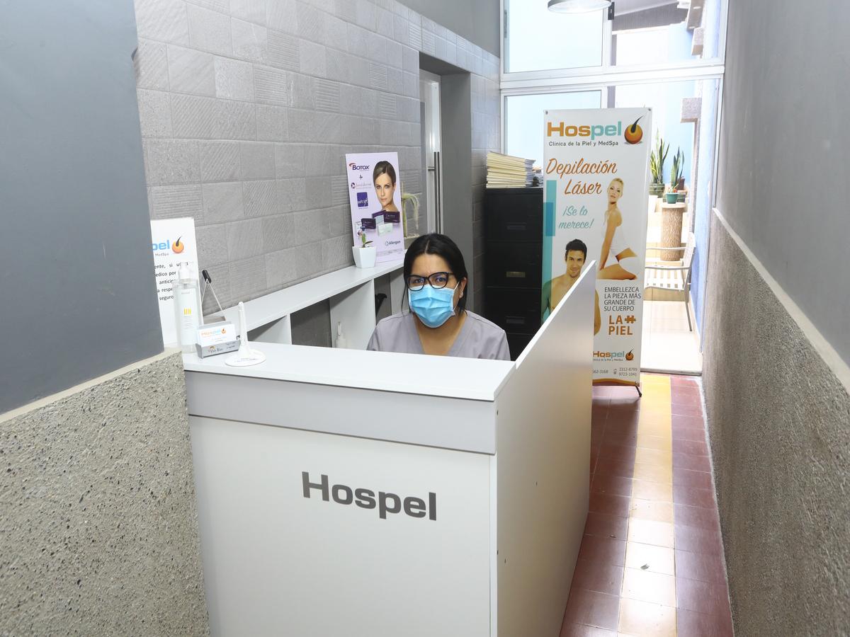 Para mayor: encuéntrelos en sus redes sociales: Facebook e Instagram @ClinicaHospel o por Google Maps. Teléfonos: 33128799/ 97231041/ 96020110.