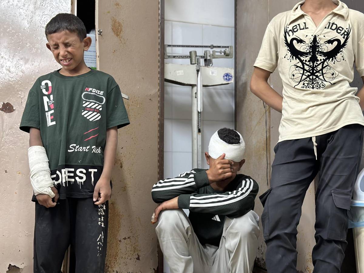 Las dramáticas imágenes del bombardeo de una escuela en Gaza