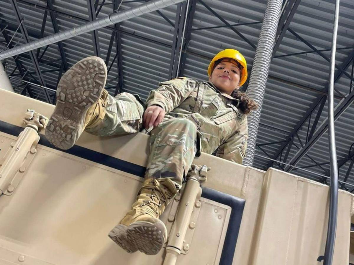 Hondureña Dunia Santos anuncia su retiro del ARMY de USA y revela la razón
