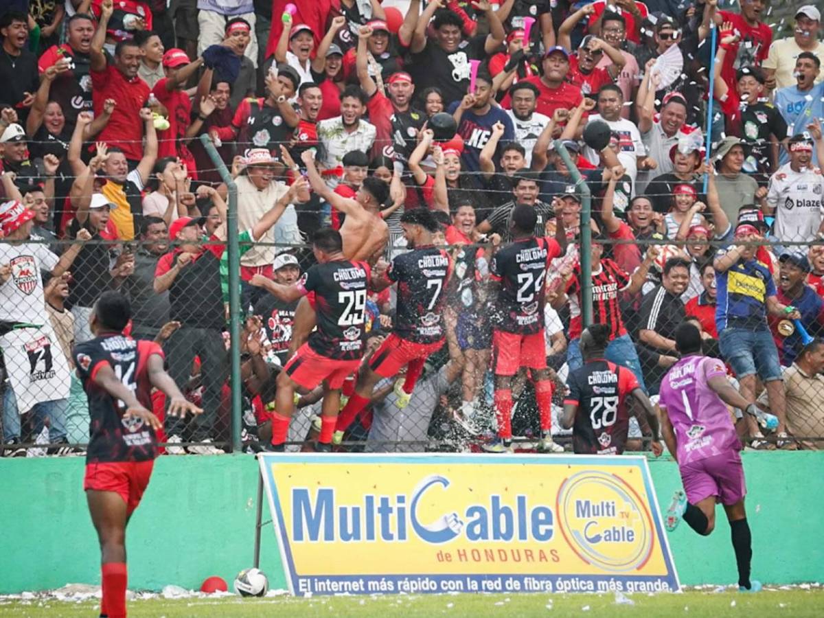 Choloma celebra ascenso a Liga Nacional, Independiente llora y agresión a recogepelotas
