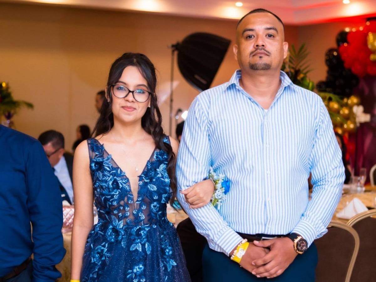 Seniors de la Saint Paul Academy celebran su logro académico