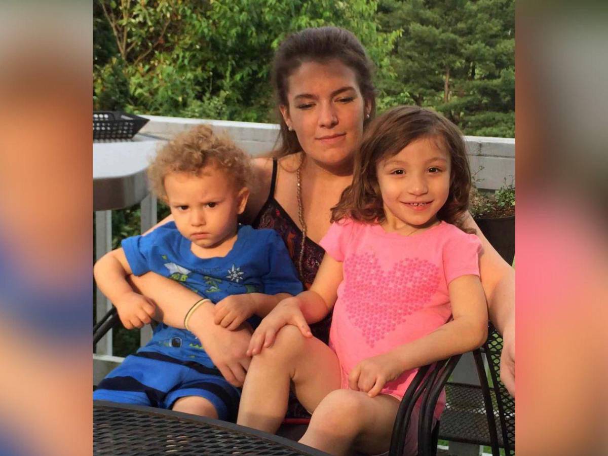 Mujer ultimó a sus dos hijos y se burló confesándolo en un grupo