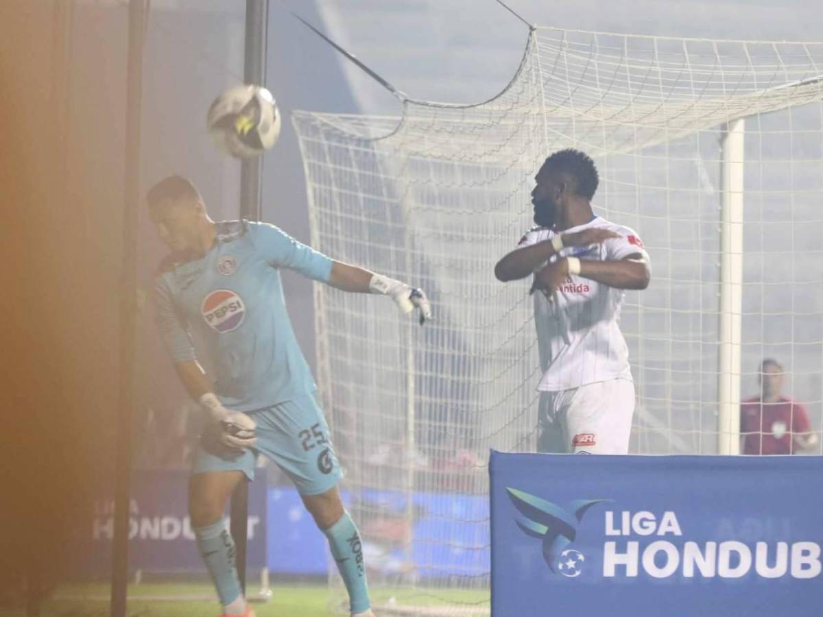 Pelea de Olimpia y Motagua, Auzmendi aturdido y olimpistas se rebelan