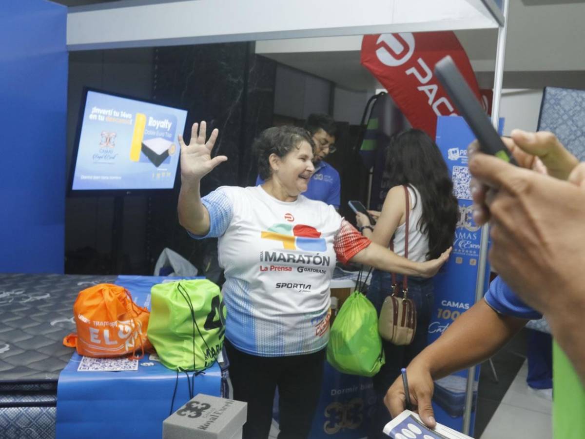 Gran algarabía de miles de corredores con la Expomaratón previo al gran día