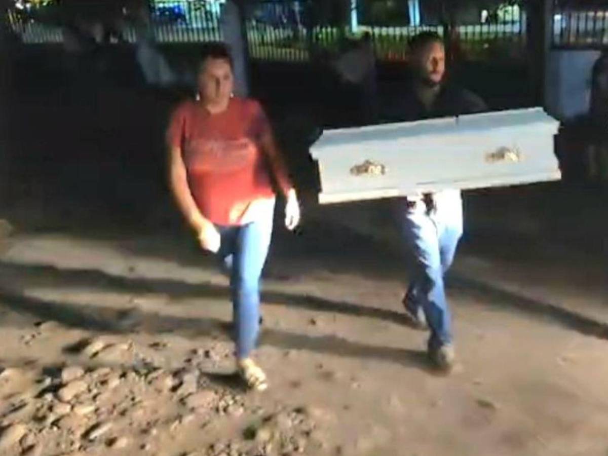 Pensé que eran cuetes: Madre narra cómo murió niño tras evento político en Santa Bárbara