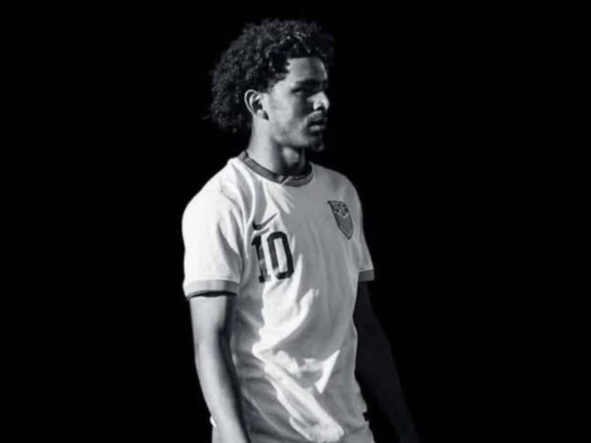 Consternación tras deportación de futbolista hondureño: Su madre tuvo increíble gesto