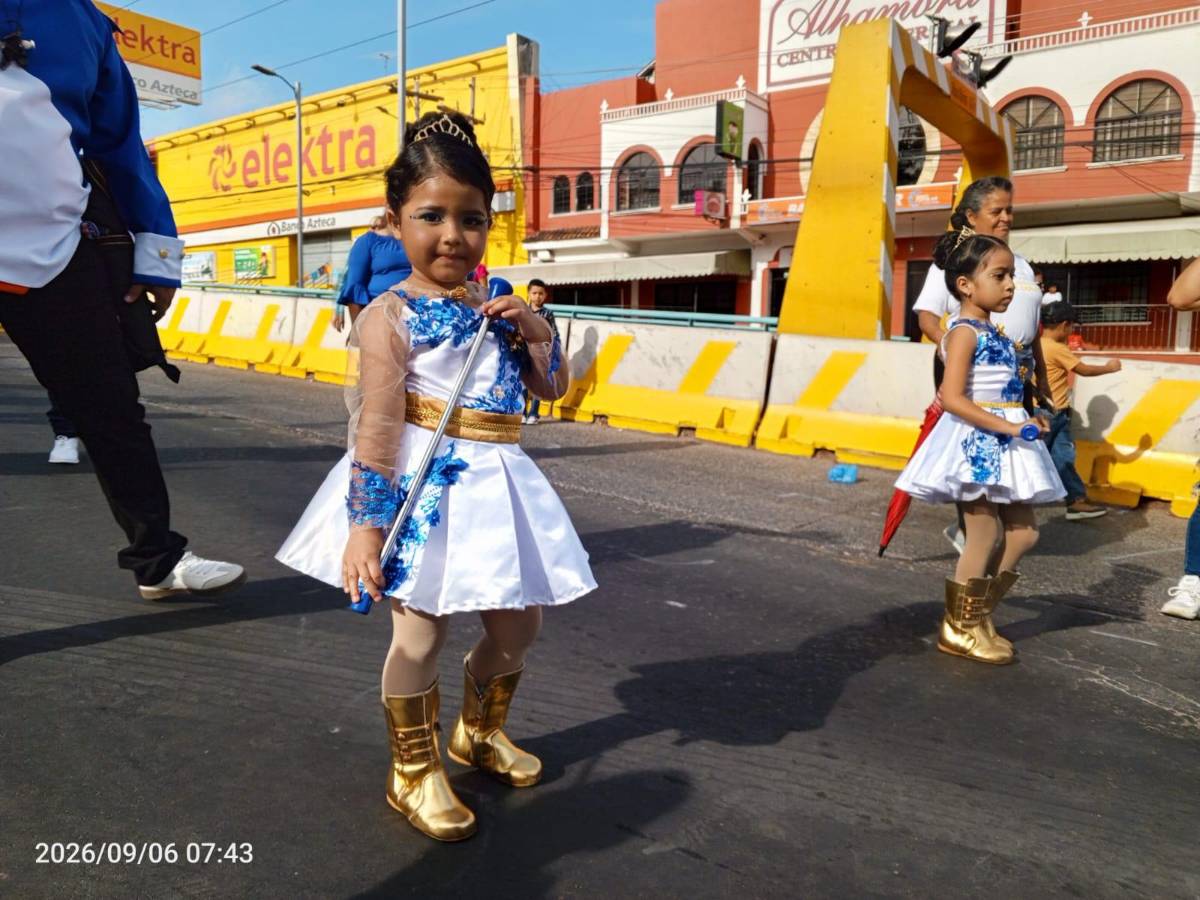 Así se viven los desfiles de prebásica por los 205 años de independencia en Tegucigalpa