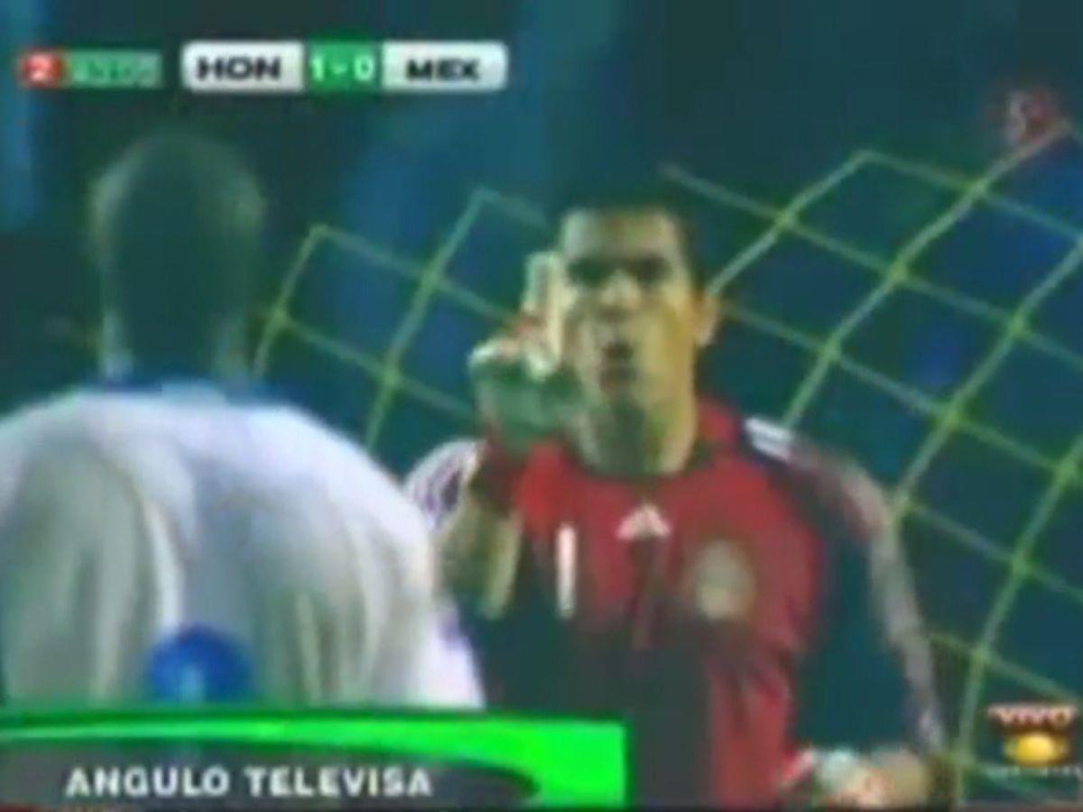 Oswaldo Sánchez le pidió a David Suazo que ya no atacará más Honduras en la eliminatoria rumbo a Sudáfrica 2010.