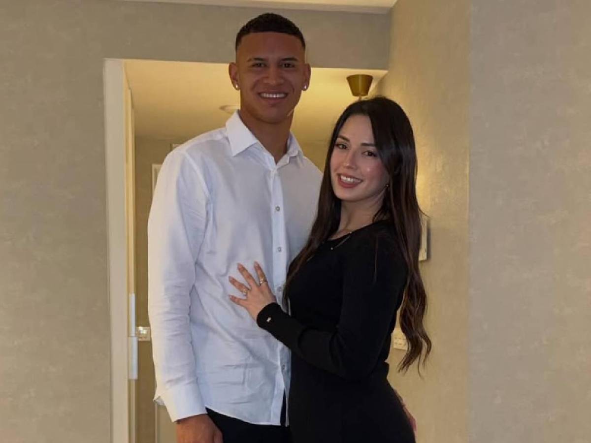 Esposa de futbolista de Honduras reacciona sin rodeos tras críticas por derrota ante Martinica