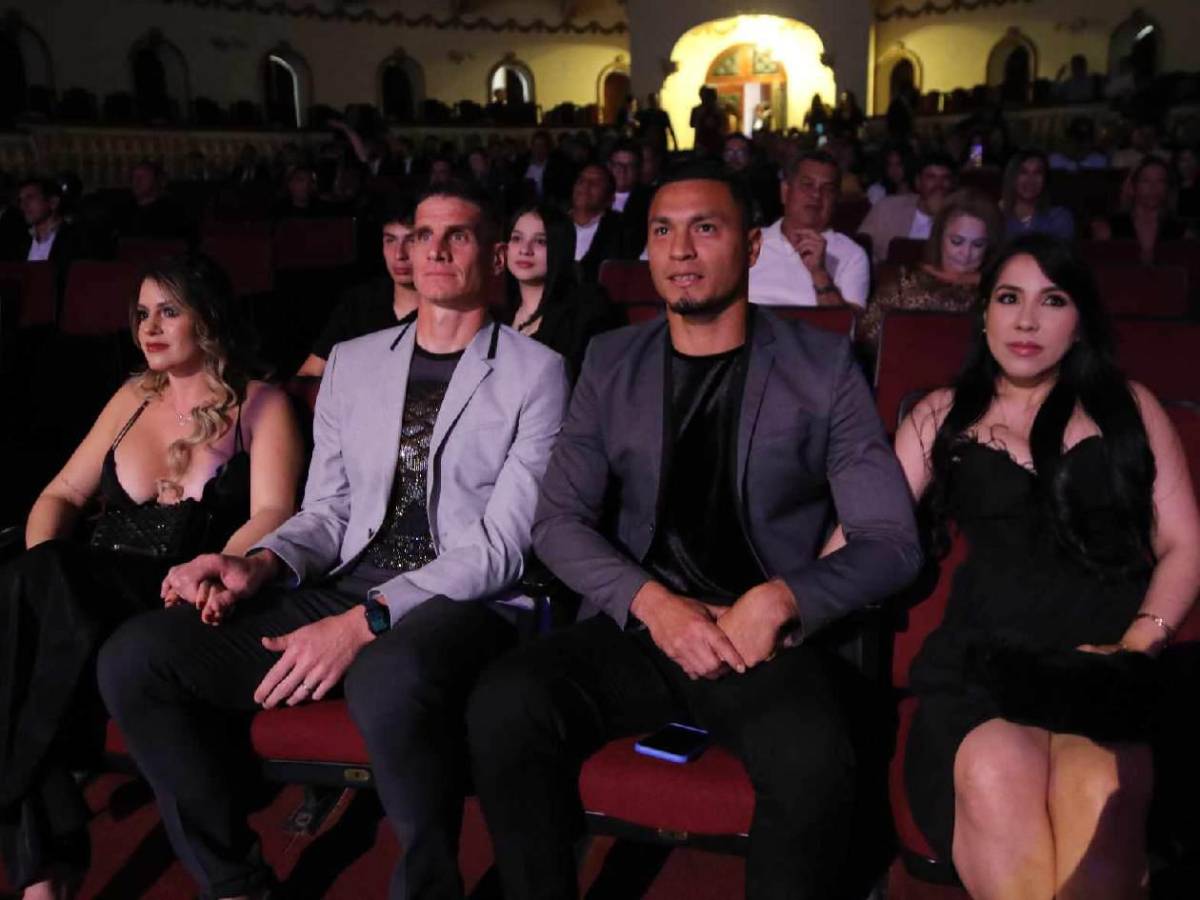 Premios DIEZ: Rodrigo y Laura Meza presentes, bellezas y figuras