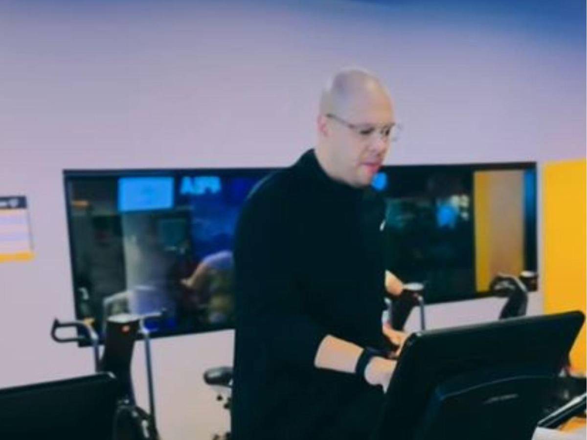 Cerrando ciclos: Mauricio Rivera sorprende con radical cambio de look