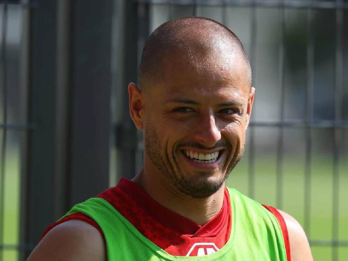Chicharito rompió el silencio tras polémica sobre mujeres; revelan dura decisión de Chivas