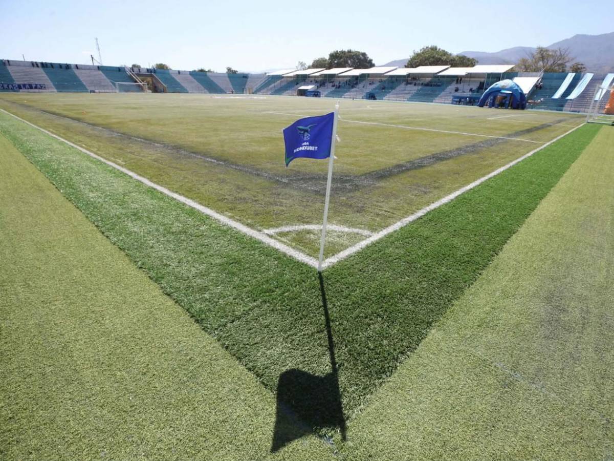 Rodrigo de Olivera destroza a Génesis, Elis sorprende y bella esposa de exfutbolista