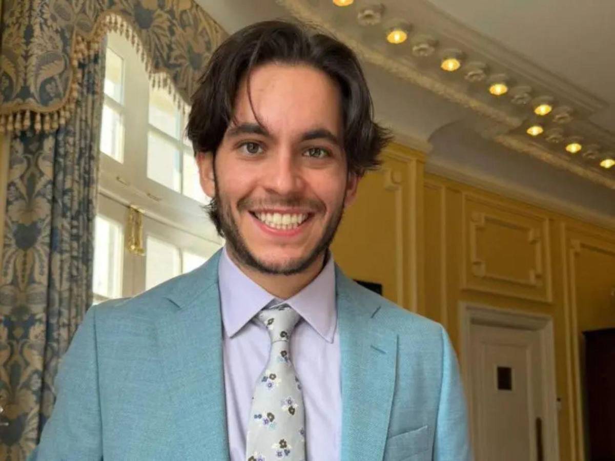 Carlos Espina señala que tiene un problema en su intención de comprar al Victoria