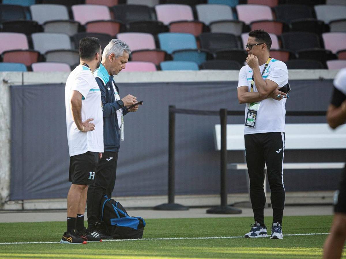 Selección de Honduras recibe visita sorpresa, mujer presente y ¿qué pasó con Choco Lozano?