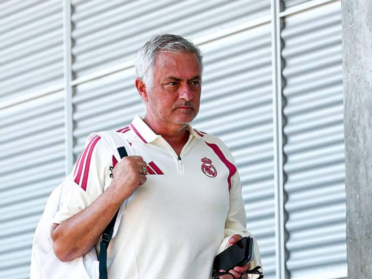Mercado: Mourinho pide sacar a tres futbolistas del Real Madrid y recibe respuesta