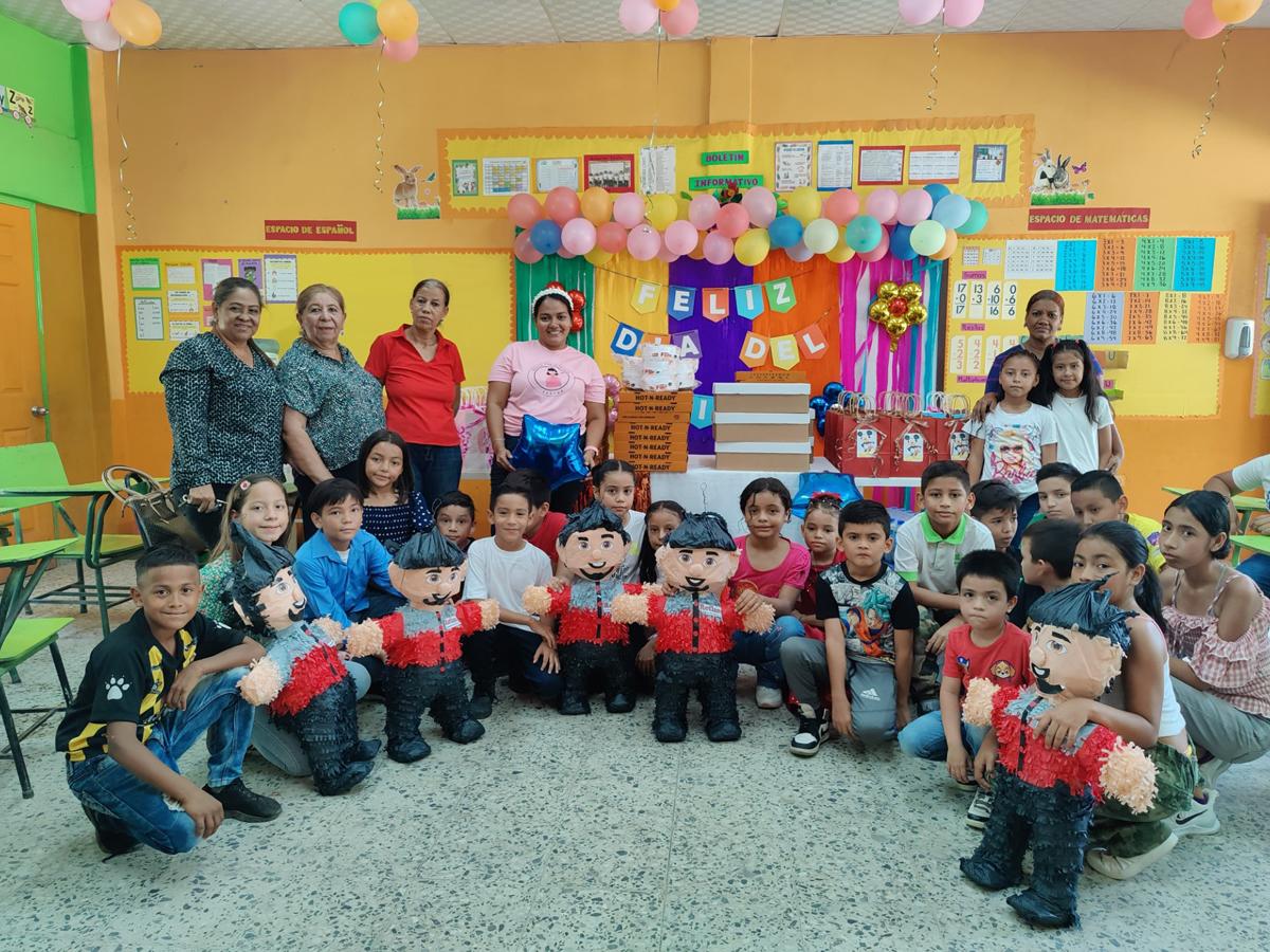 Retlan celebra el Día del Niño