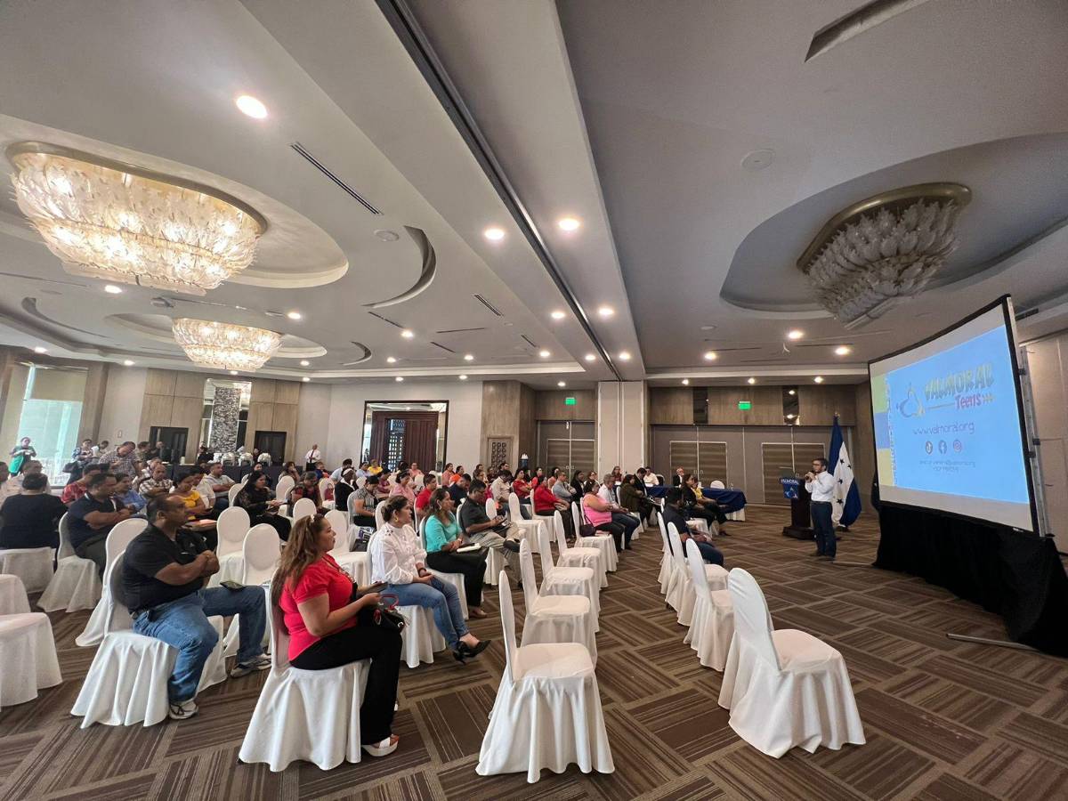 Valmoral y Secretaría de Educación realizan jornada de capacitación