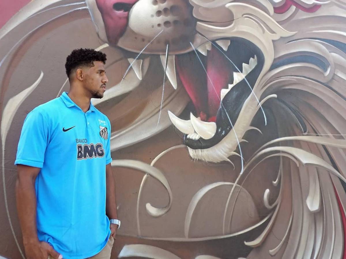 Hijo de Carlos Pavón llega a Honduras y sorprende con su nueva vida