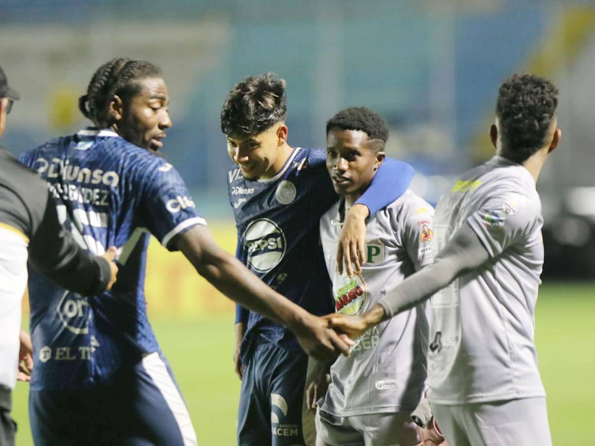 Festejos de Motagua, el jugador señalado en Platense y el descuido de bella chica