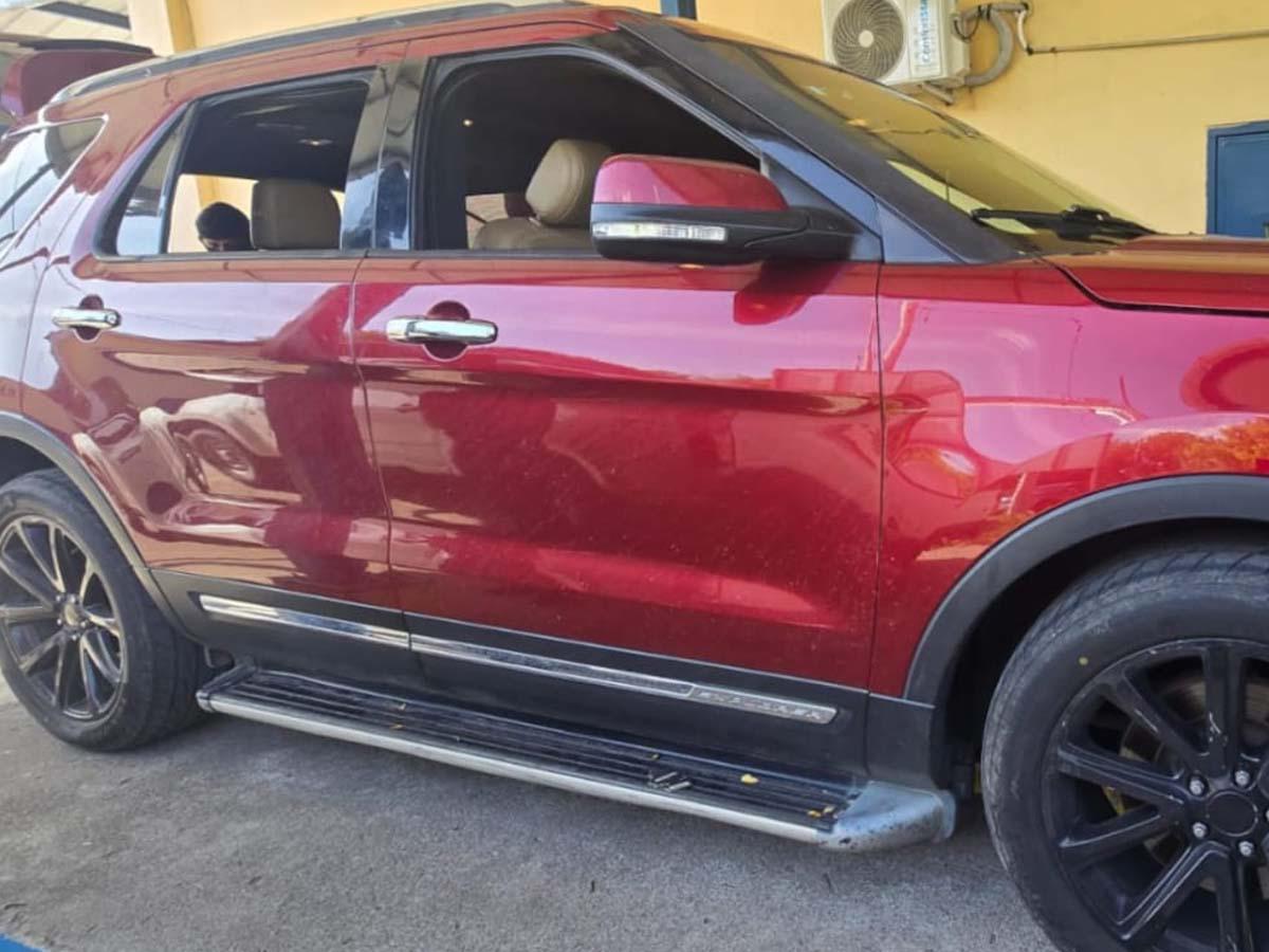 200 mil dólares y 150 paquetes de cocaína decomisan a mujeres en camioneta en Choluteca