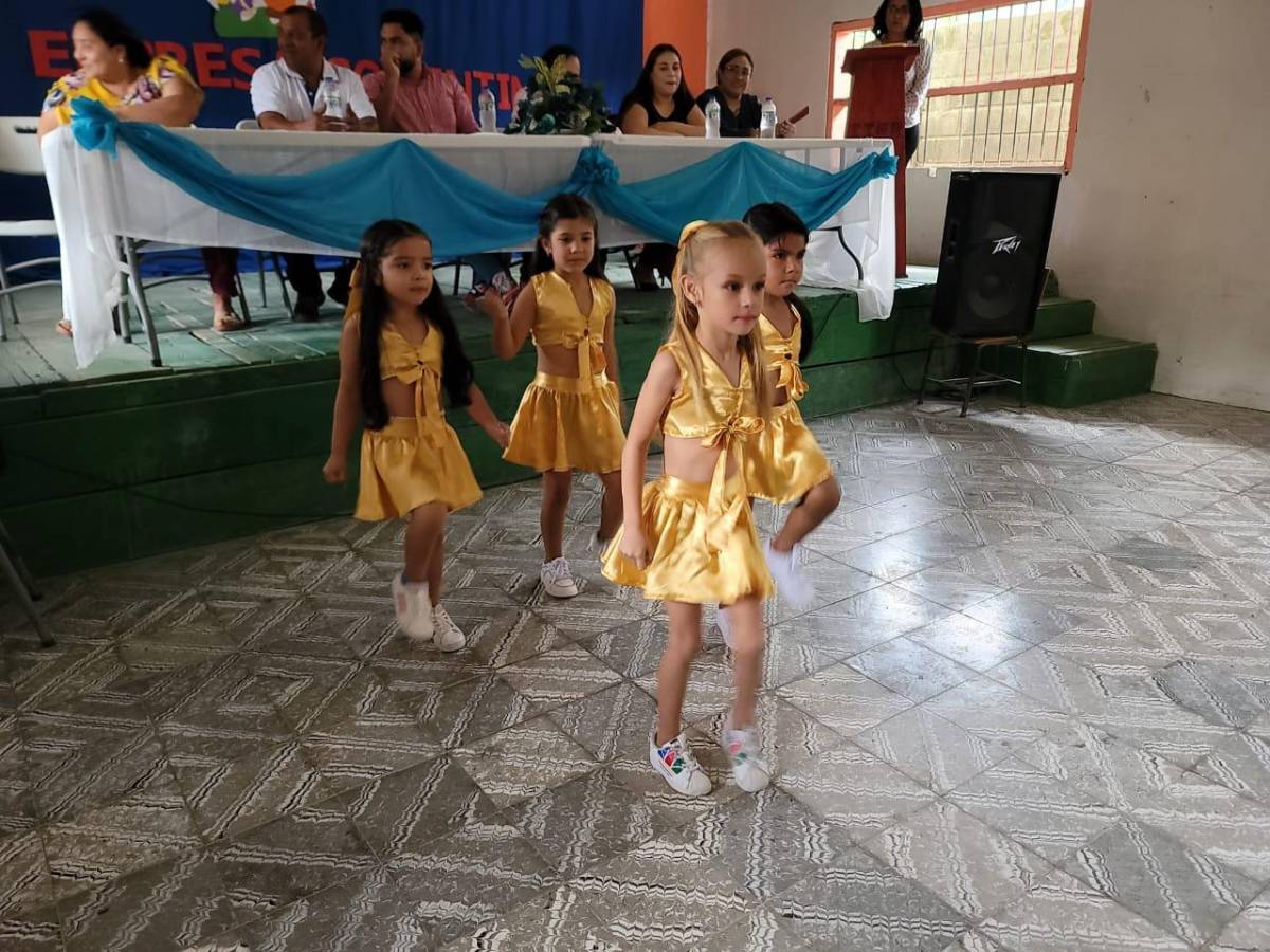 Los actos de inauguración contó con participaciones artísticas.