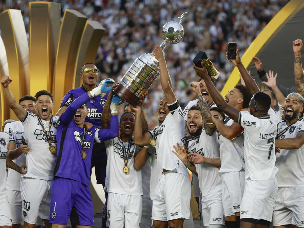 Botafogo, campeón de Copa Libertadores por primera vez tras ganar con 10 al Atlético Mineiro