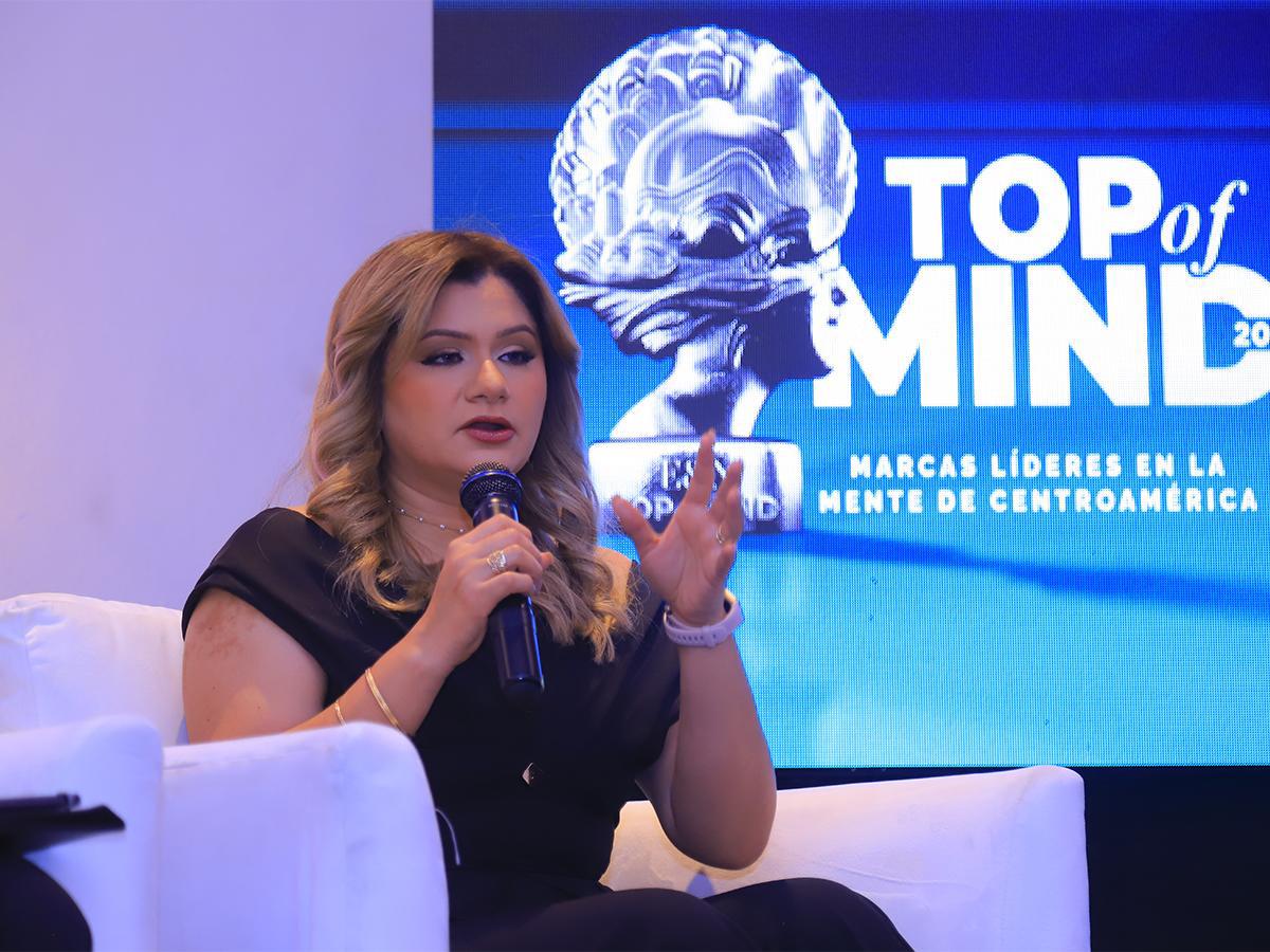 Emma Mejia, directora de mercadeo de UTH durante su participación en el TOP of Mind (TOM) que realiza la revista Estrategias y Negocios y Kantar Mercaplan.