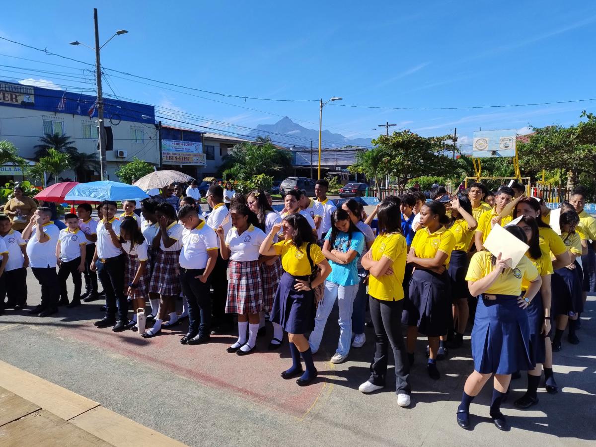 Atlántida inaugura periodo de clases con unos 90 mil estudiantes