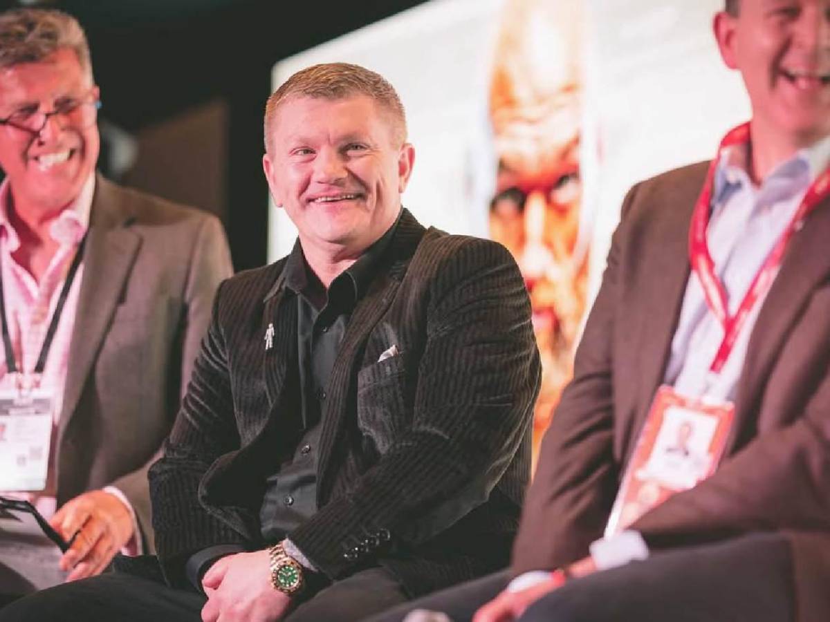 Encuentran muerto a excampeón en Inglaterra; el gran gesto del City