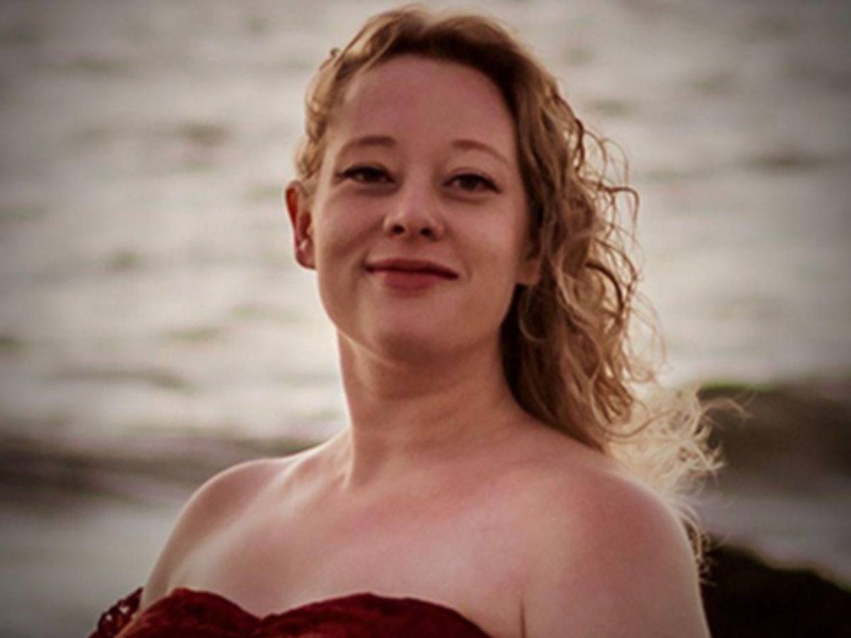 Lloran muerte de madre atacada a disparos por un agente de ICE