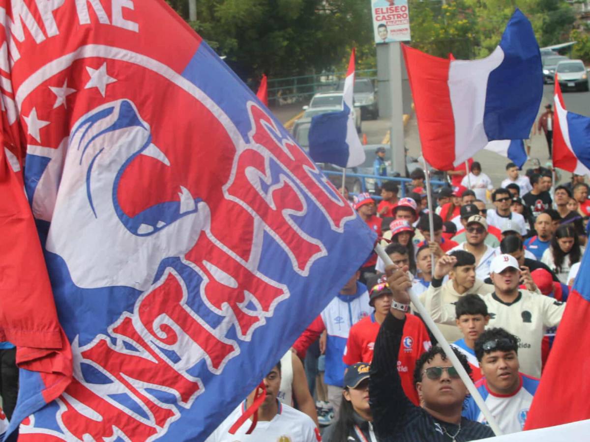 Tensión: Encerrona de la Ultra Fiel a futbolistas del Olimpia y así terminó todo