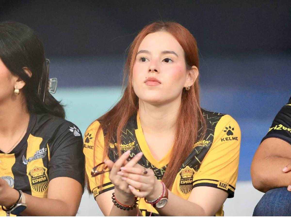 Chica de la Cruz Roja enamora, belleza desde Miami, periodista cautiva y Pavón sorprende