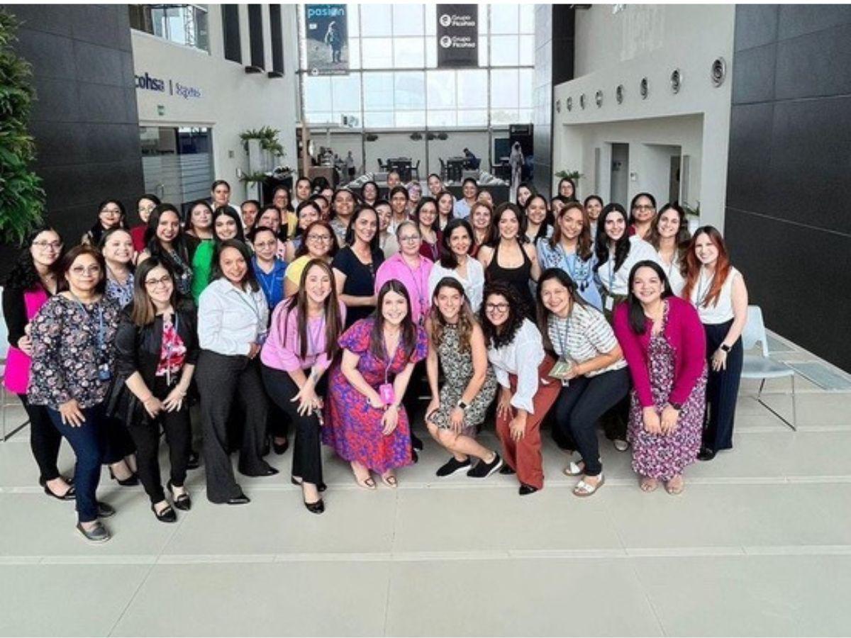 ¿Eres mujer y sueñas con crecer financieramente? Esta oportunidad es para ti