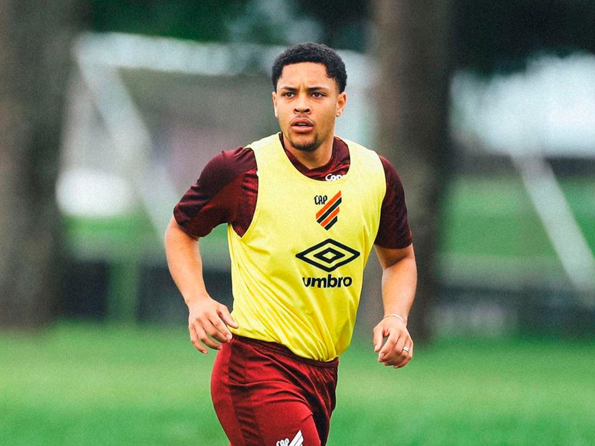 Barcelona anuncia el futbolista que llegará en enero del 2024