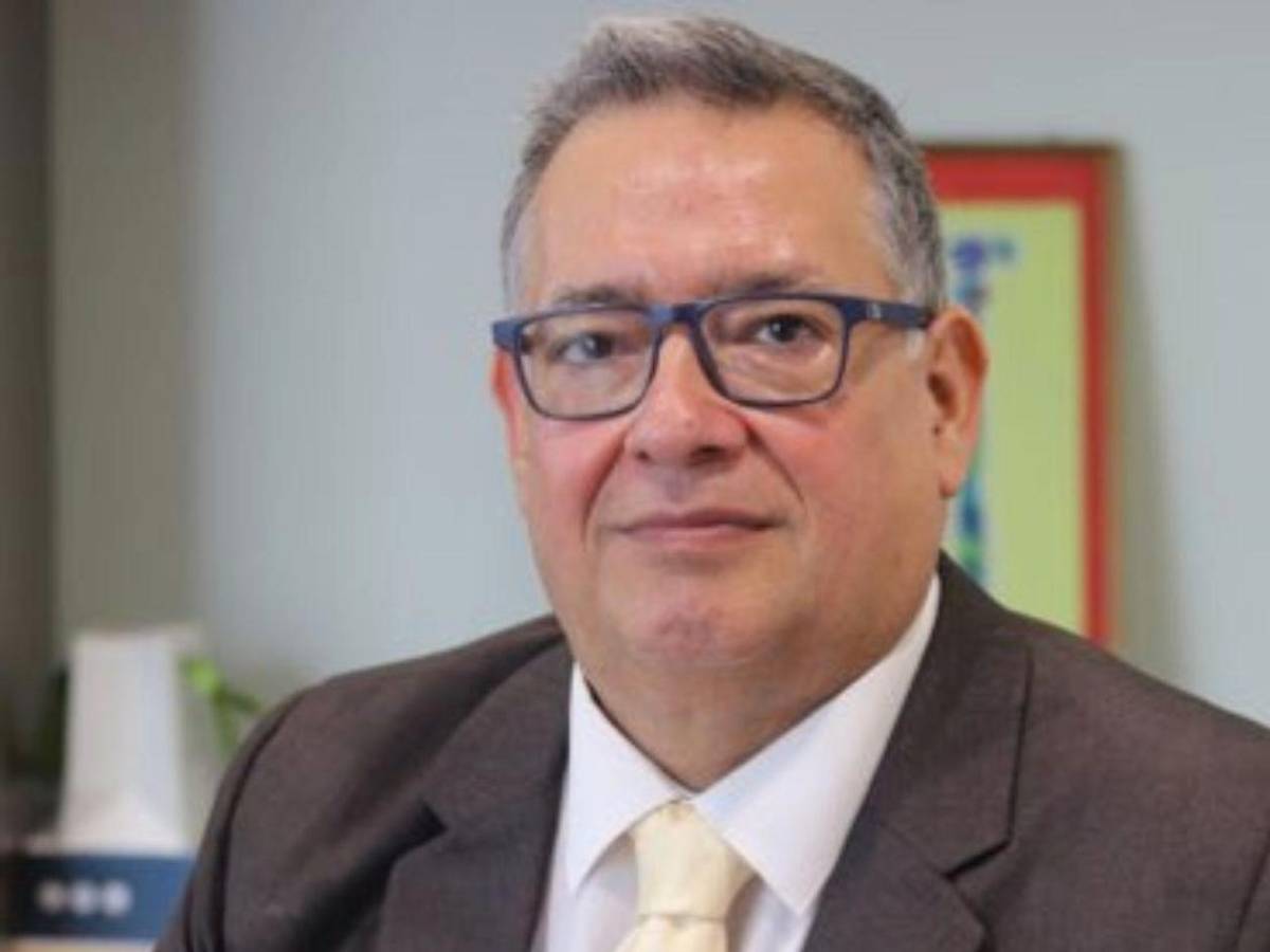 Ricardo Salgado e Iroshka Elvir desatan pelea en redes: “No sabe quién soy yo”