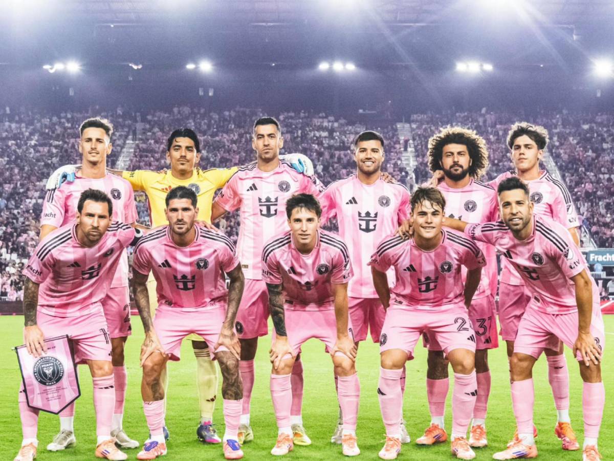 Messi con pelea y beso inusual en consagración del Inter Miami