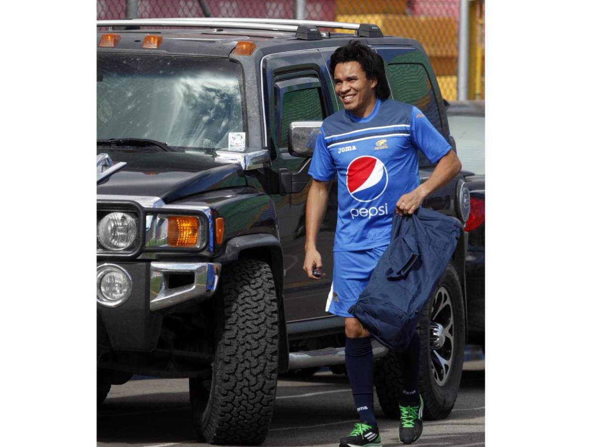 Fotos inéditas de Rambo de León y su vida de lujo en su 'prime' en Italia