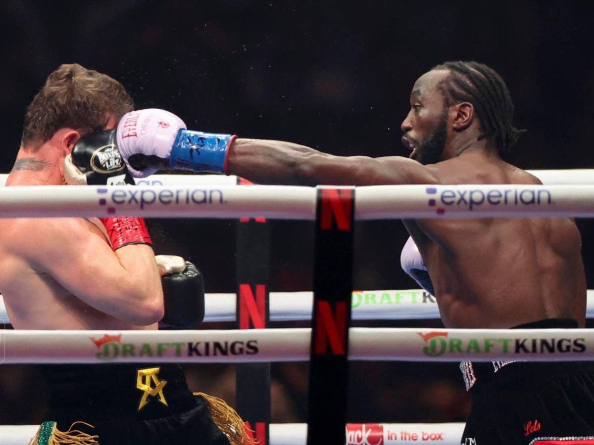 Noche amarga para Canelo: los famosos que presenciaron su derrota