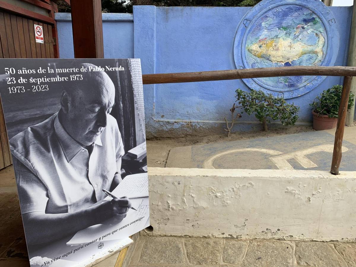 El Gobierno venezolano recuerda al poeta Pablo Neruda en el 50 aniversario de su muerte