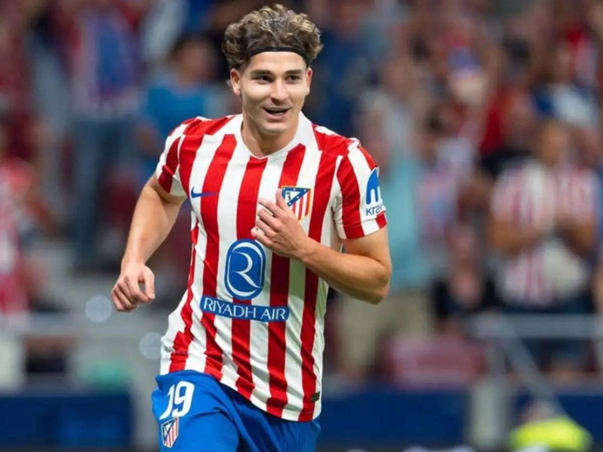 Barcelona se mueve en silencio: Flick llamó a una estrella para ficharlo