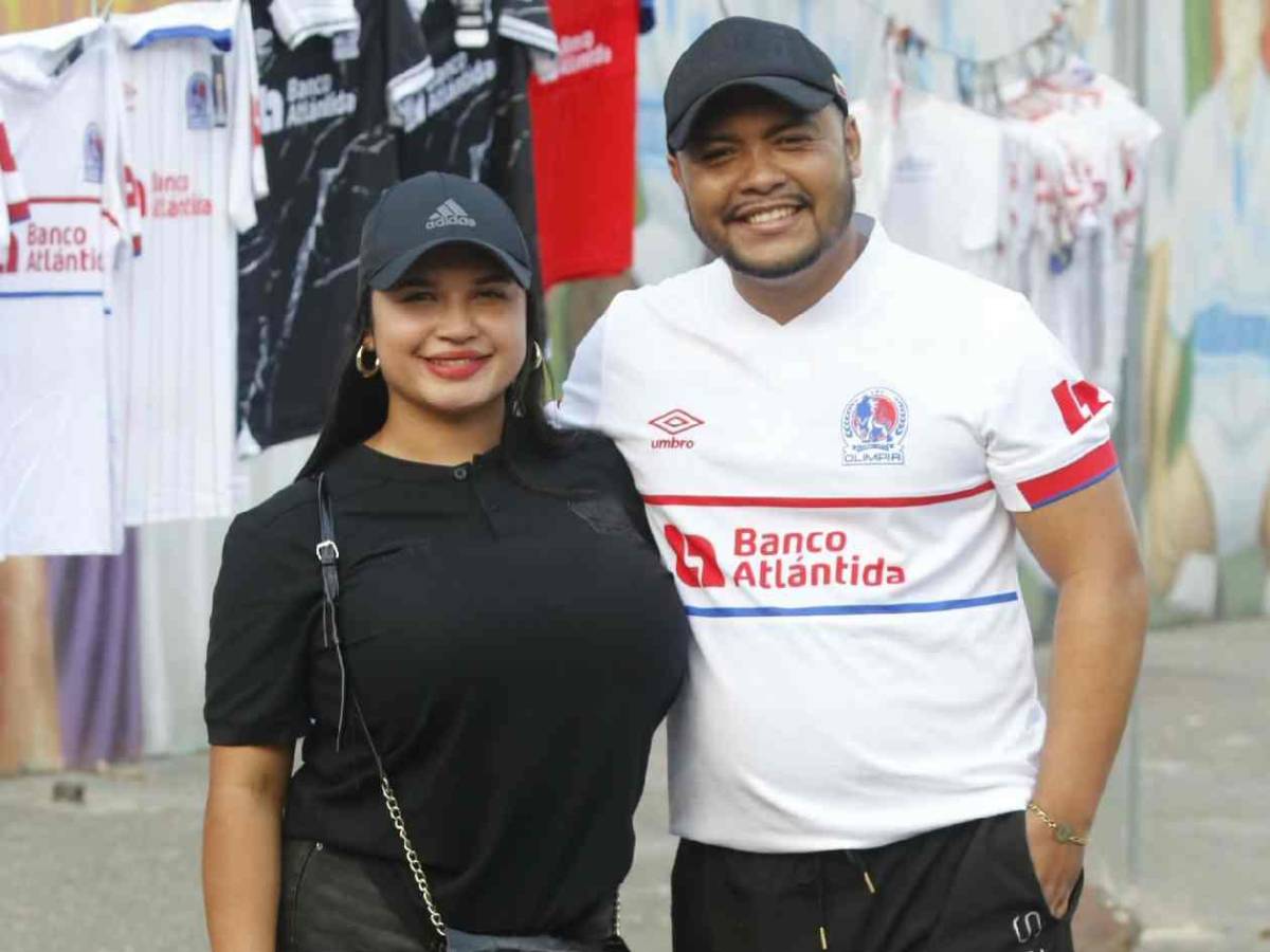 Las chicas del Real España vs Olimpia: bellezas roban suspiros en el clásico