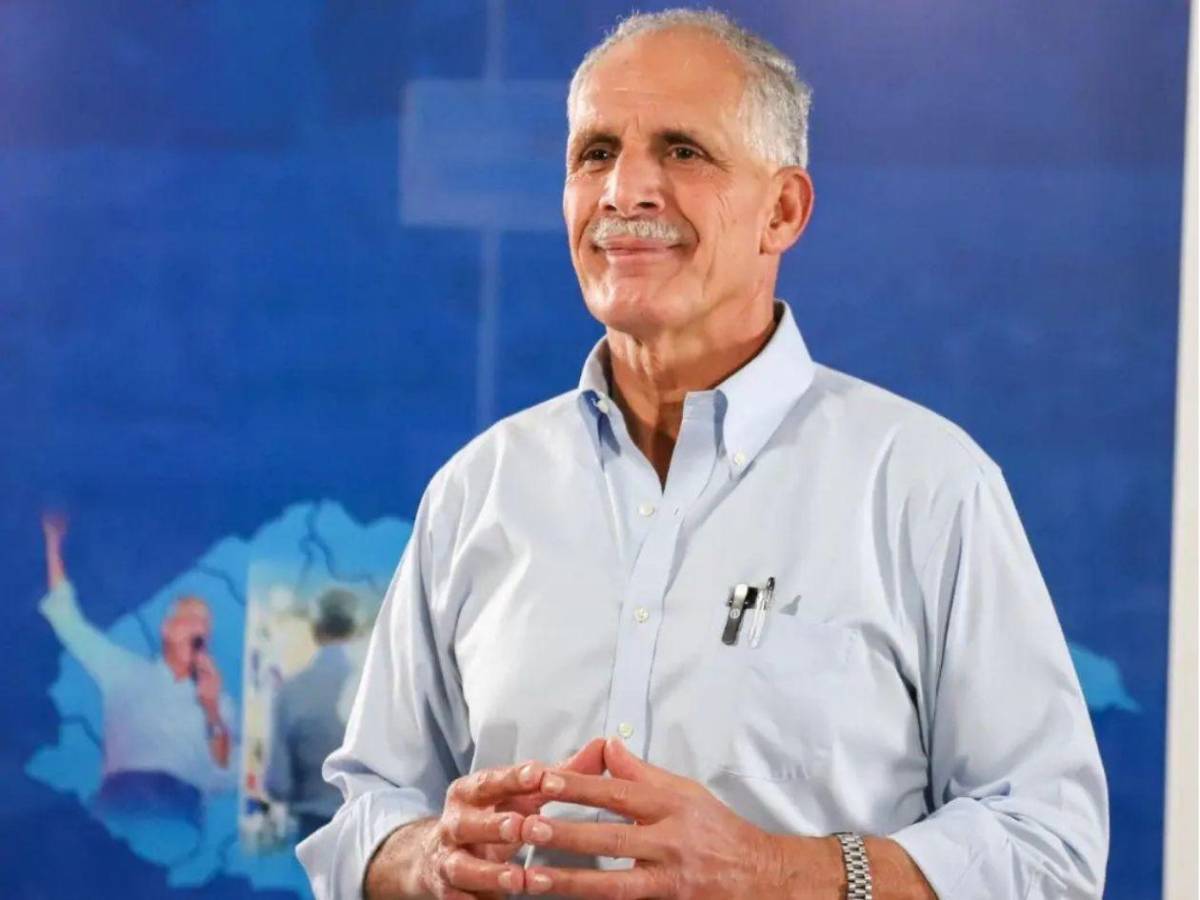 Nasry Asfura rompe cuatro décadas de tradición en tomas de posesión