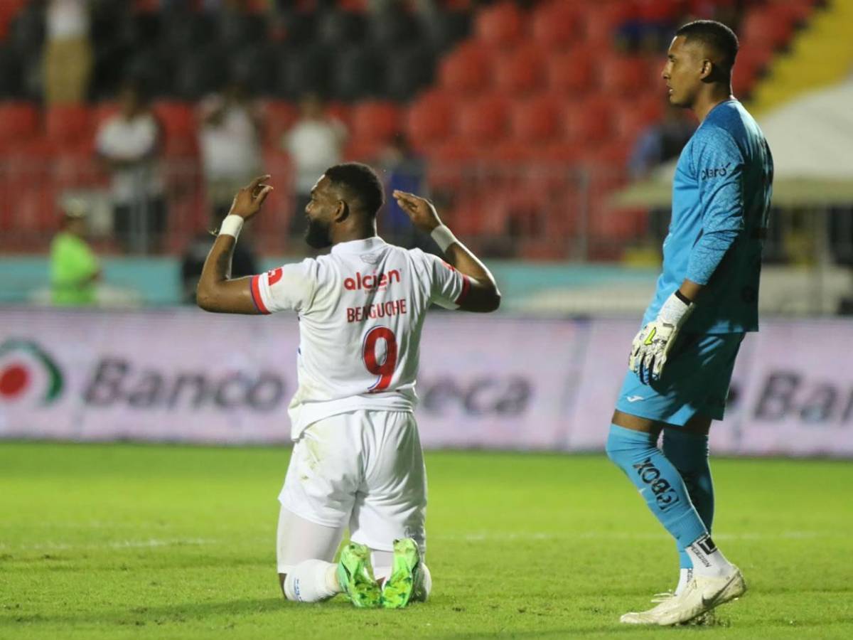 Enfado de Olimpia, dardo de Menjívar a barra de Motagua y festejo de Rodrigo de Olivera