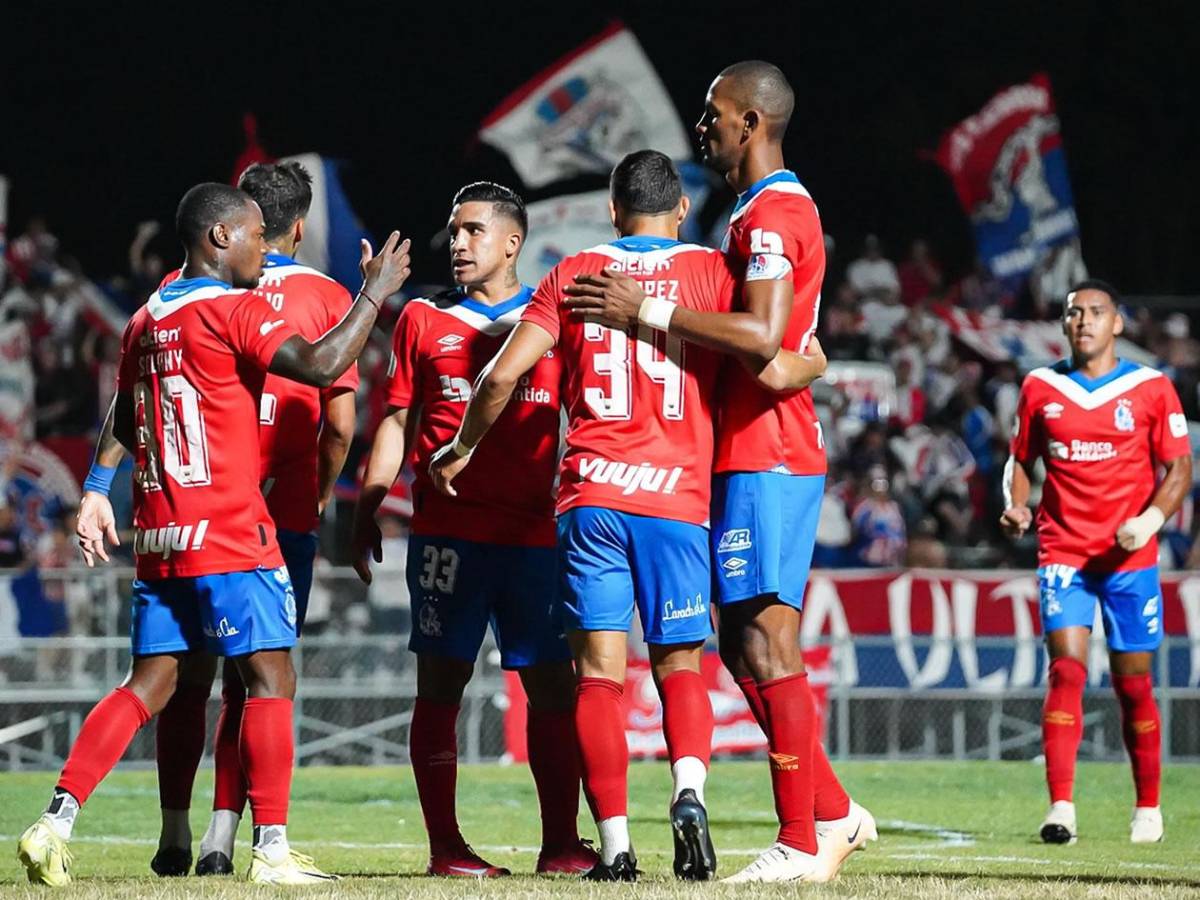 Ambientazo en New Orleans, salvador de Olimpia vs Potros y la Ultra Fiel