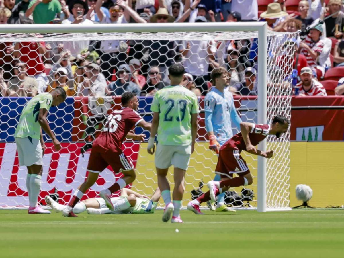 FIFA se pronuncia tras polémica arbitral en debut de Said Martínez en el Mundial 2026