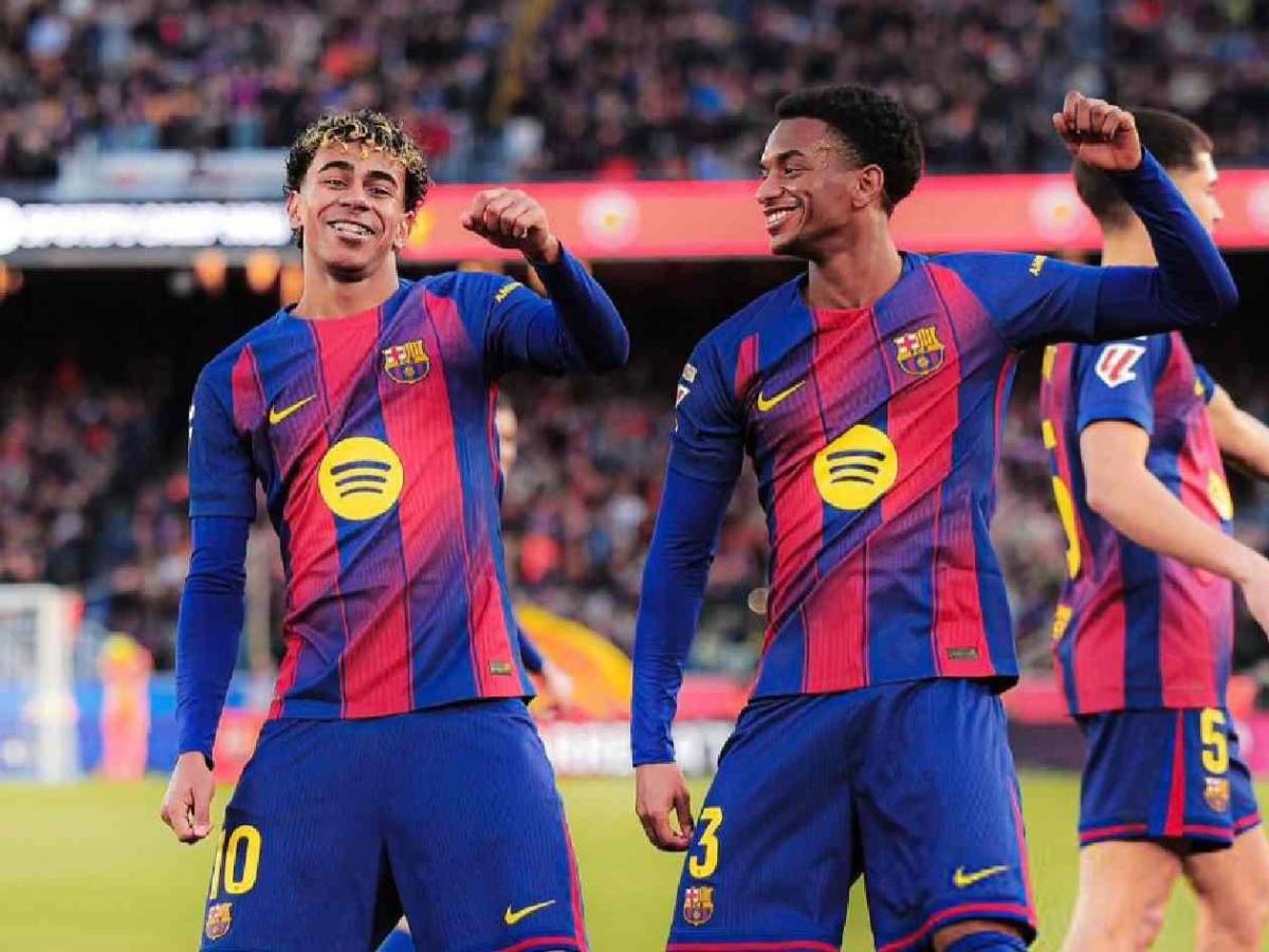 Hansi Flick lo sentó y tendría a su sustituto: el nuevo fichaje para el Barcelona