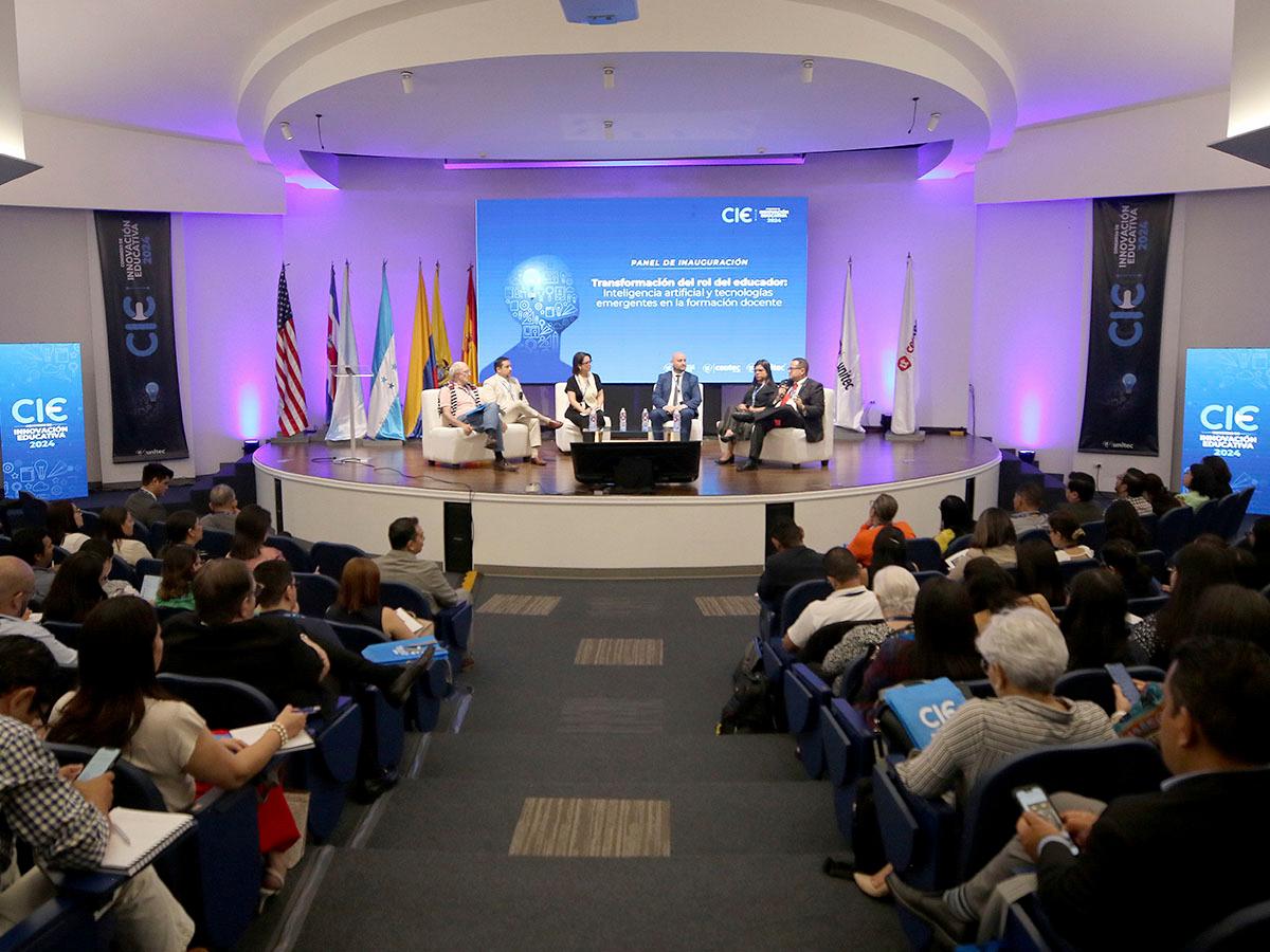 Innovación en acción: UNITEC transforma la educación en el CIE 2024