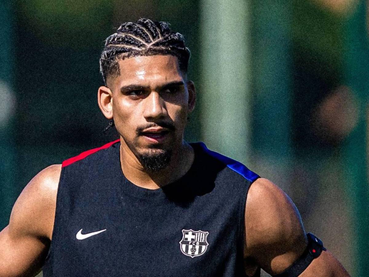 Barcelona es un caos: Pelea de Araújo con crack del club culé